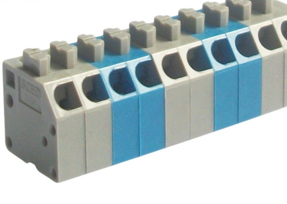 2P-28P πίσσα 3.50mm τελικός φραγμός τύπων ανοίξεων 300v κολπίσκος καλωδίων 45 βαθμού