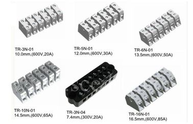 PA66 τροφή μόνωσης 600V 30A μέσω της πίσσας 12.00mm τελικών φραγμών